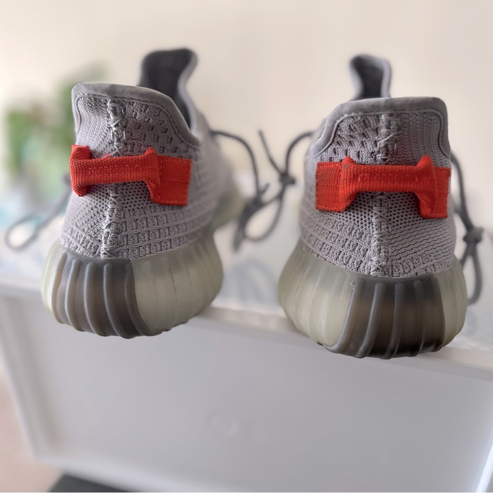 Yeezy Boost 350 V2 | Adidas - Picture 5 of 9